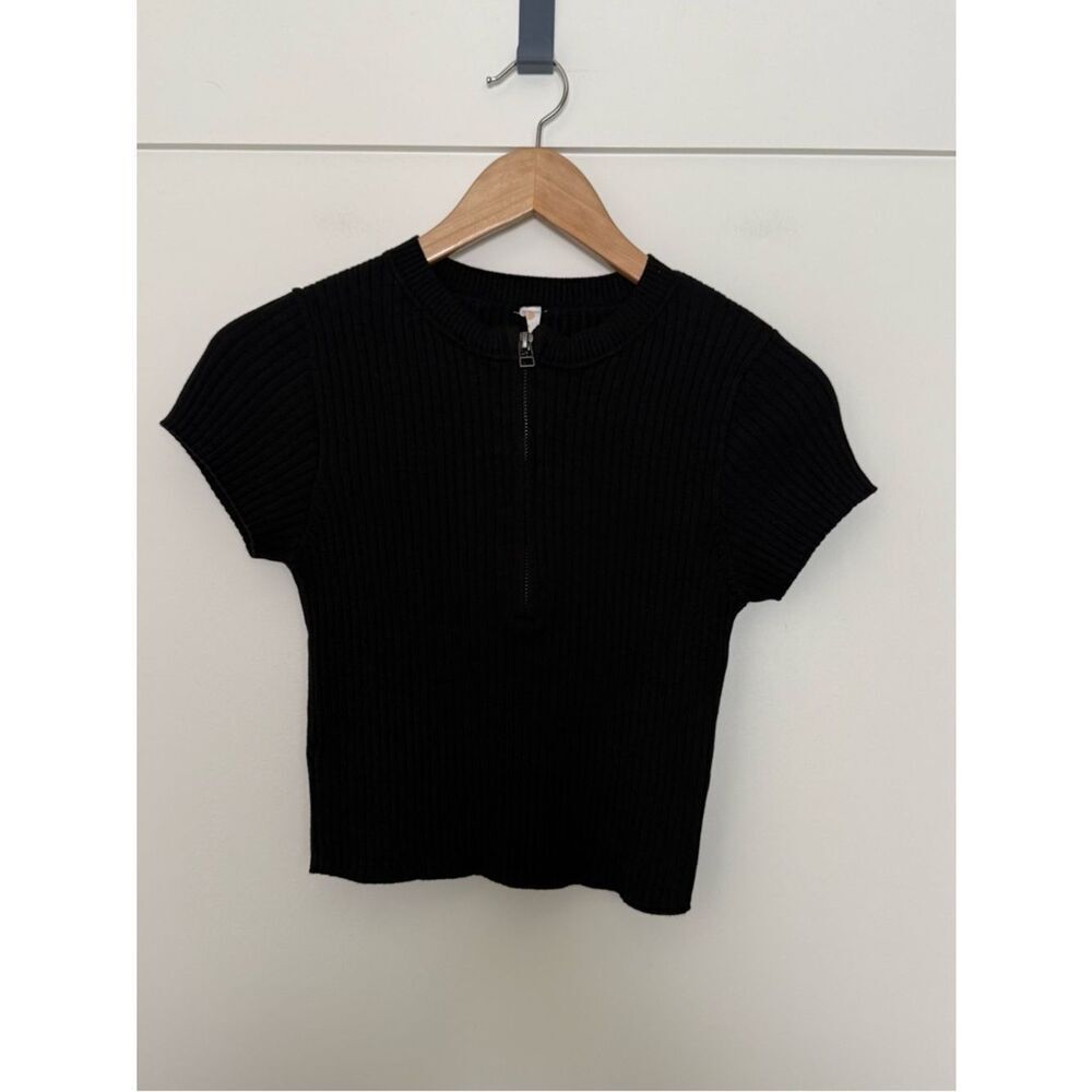 Daily Practice Anthropologie Cropped Top Sz XS Black 1/2 Zip Ribbed Short Sleeve